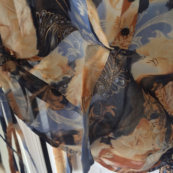 Sheer Silk Escada Button Down size 38 or M - Picture 5 of 7